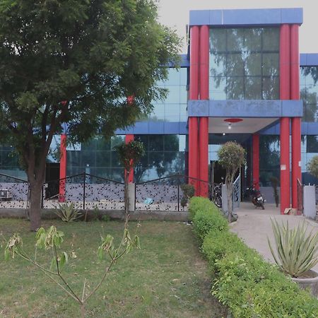 Hotel O Mulaqat Dadri 外观 照片