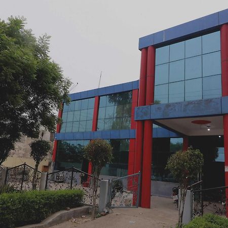 Hotel O Mulaqat Dadri 外观 照片